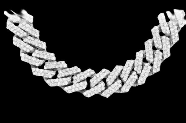Collier Raised Cuban 16 mm Baguette