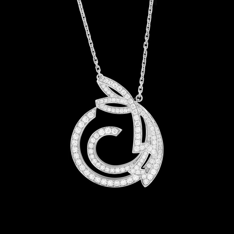 Collier Winter Tale